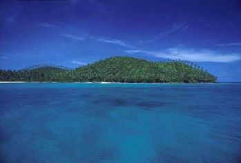 Island_in_Milne_Bay_Province.jpg